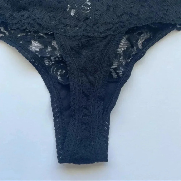 Paramour by Felina NWOT Stretchy  Lace Low Rise Thong - Picture 5 of 8